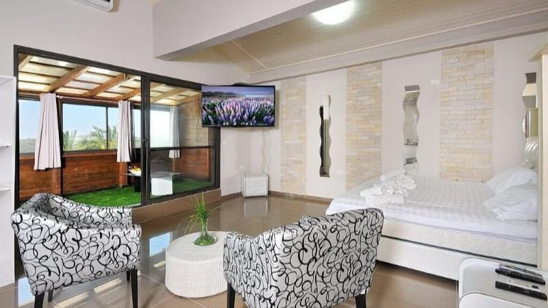 אחוזת כתמר יפרח - סוויטת נוף לאוהבים6